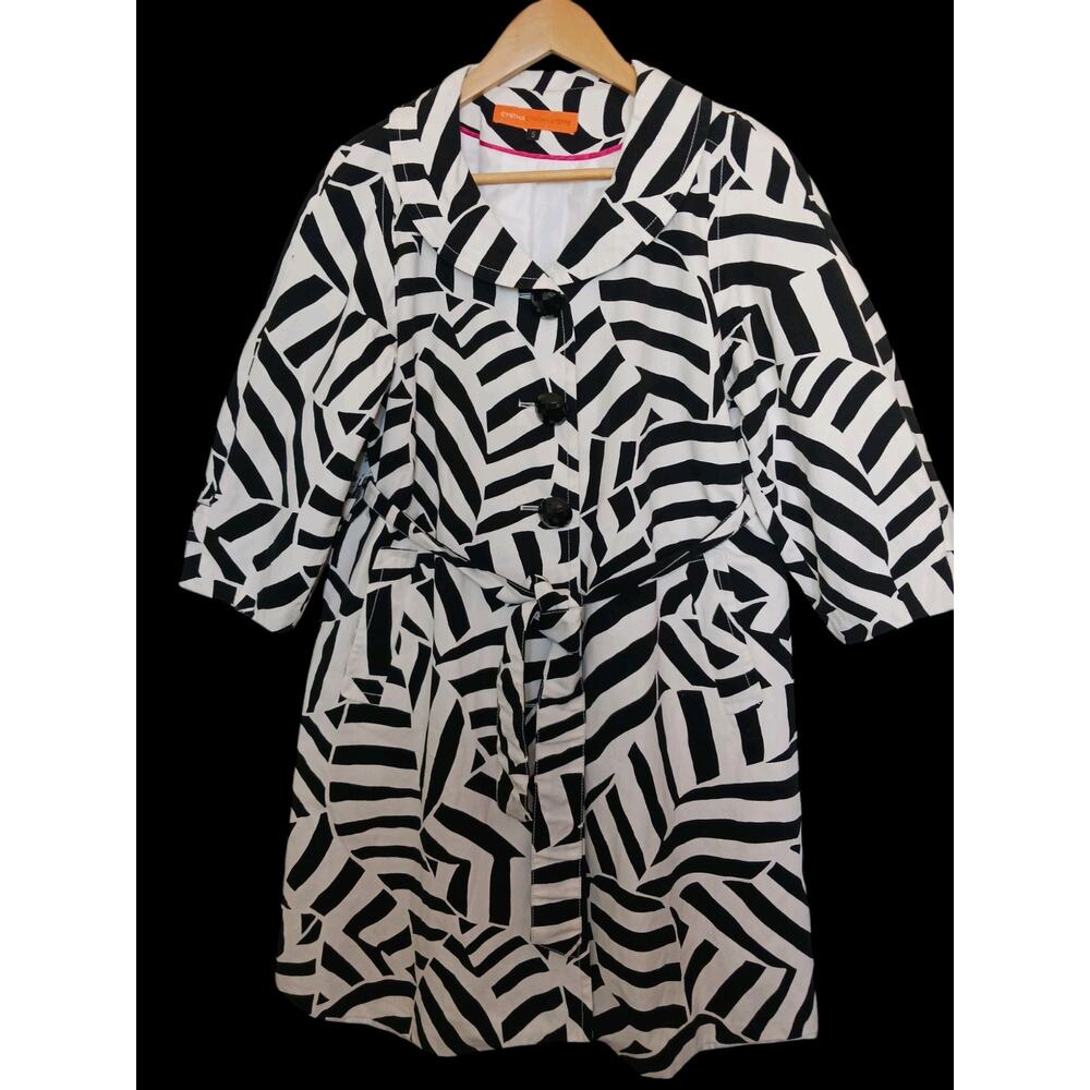 Cynthia Cynthia Steffe Black & White Stripe trench coat dress coat size small